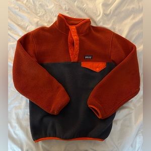 Boys Patagonia pull over sweater